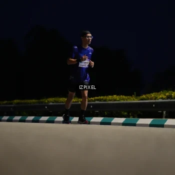 Runner Photo 7416226