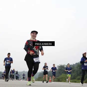 Runner Photo 7416243
