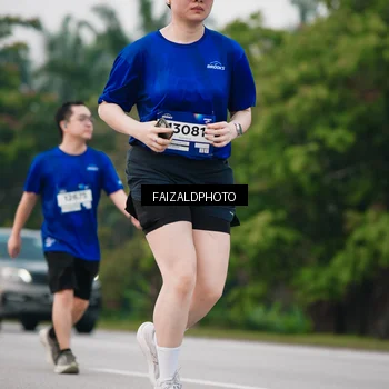 Runner Photo 7416273
