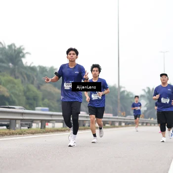 Runner Photo 7416278