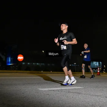 Runner Photo 7416294