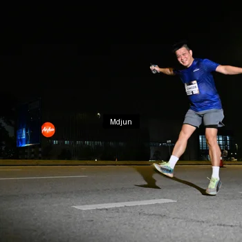 Runner Photo 7416295