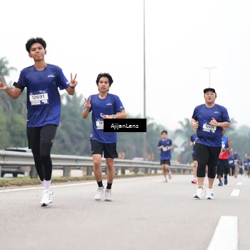 Runner Photo 7416302