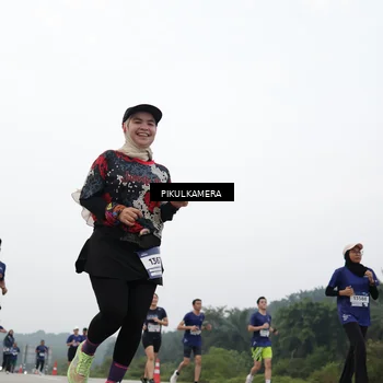 Runner Photo 7416317