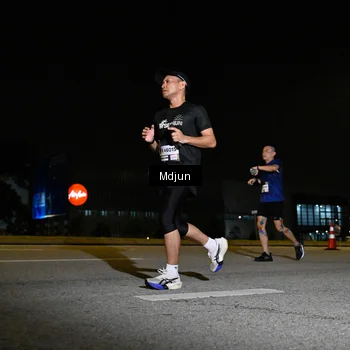 Runner Photo 7416367
