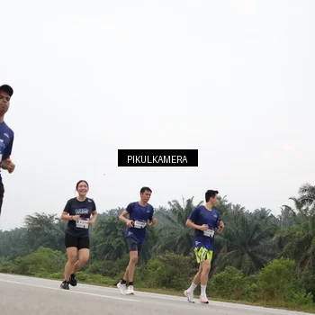 Runner Photo 7416381