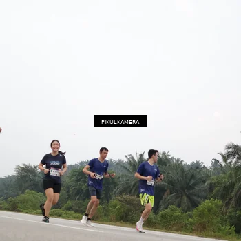 Runner Photo 7416387