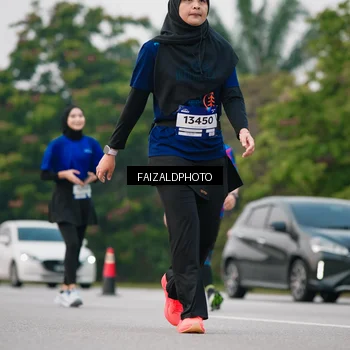 Runner Photo 7416405