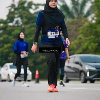 Runner Photo 7416407