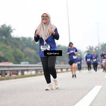 Runner Photo 7416425