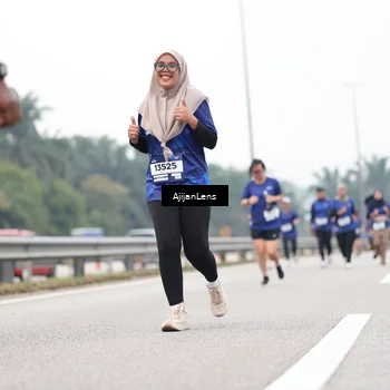 Runner Photo 7416434