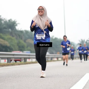 Runner Photo 7416443