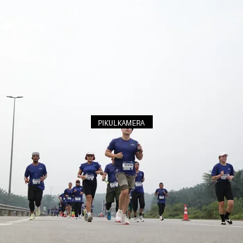 Runner Photo 7416475