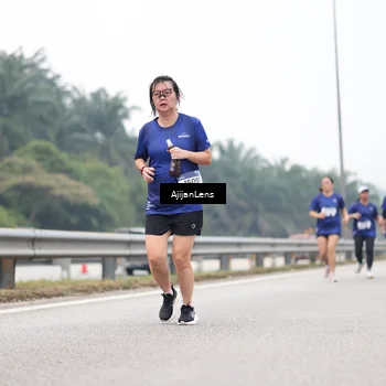 Runner Photo 7416480