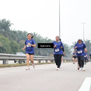 Runner Photo 7416485