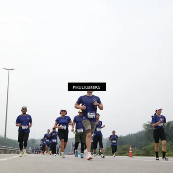 Runner Photo 7416486