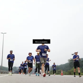 Runner Photo 7416493