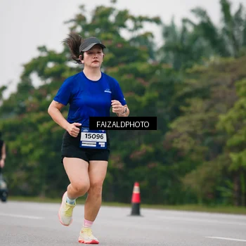 Runner Photo 7416540