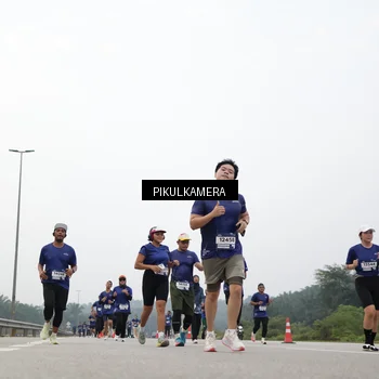 Runner Photo 7416547
