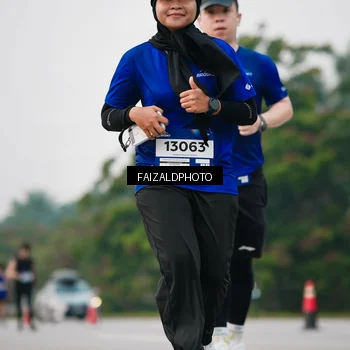 Runner Photo 7416550