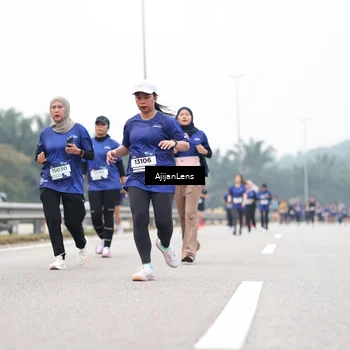 Runner Photo 7416559