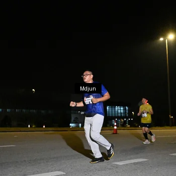 Runner Photo 7416561