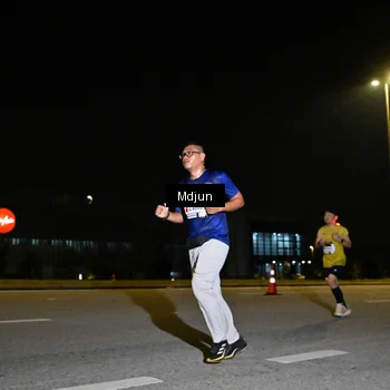 Runner Photo 7416565