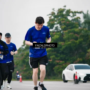 Runner Photo 7416570