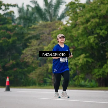 Runner Photo 7416574