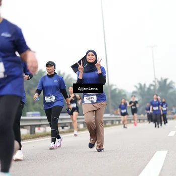 Runner Photo 7416579