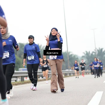 Runner Photo 7416583