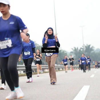 Runner Photo 7416594