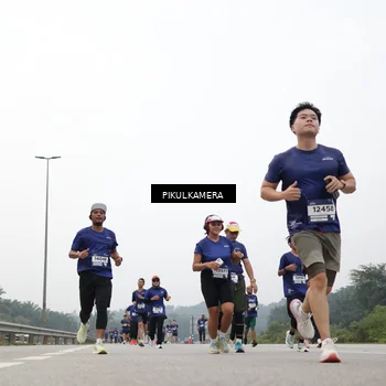 Runner Photo 7416604