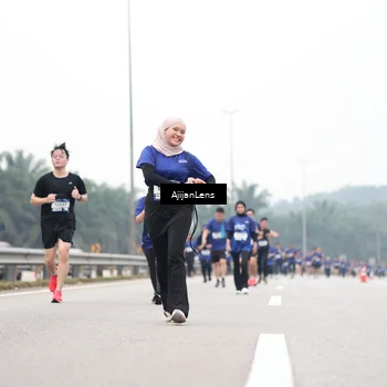 Runner Photo 7416609