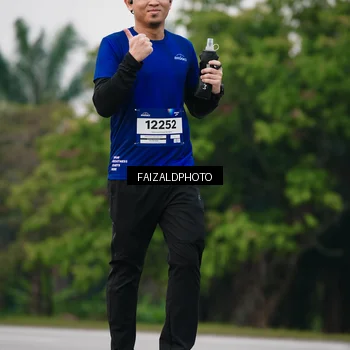 Runner Photo 7416625