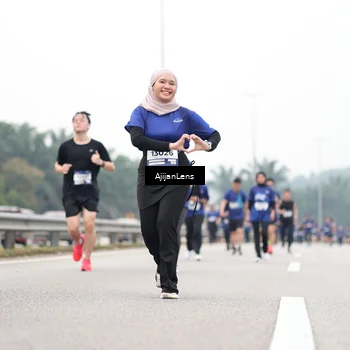 Runner Photo 7416626