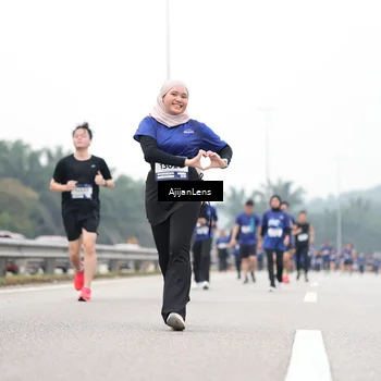 Runner Photo 7416633