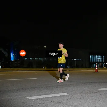 Runner Photo 7416643