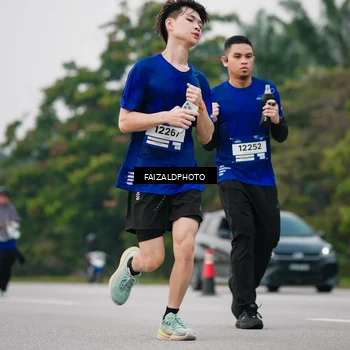 Runner Photo 7416646