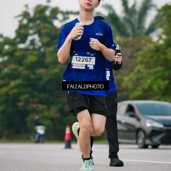 Runner Photo 7416648