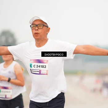 Runner Photo 7416650