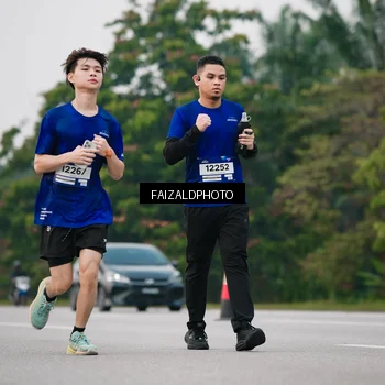 Runner Photo 7416652