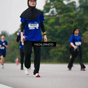 Runner Photo 7416662