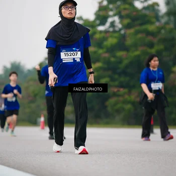 Runner Photo 7416664