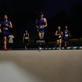 Runner Photo 7416673