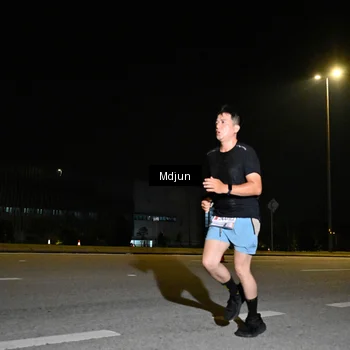 Runner Photo 7416680