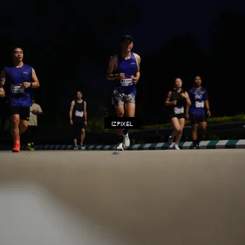Runner Photo 7416691