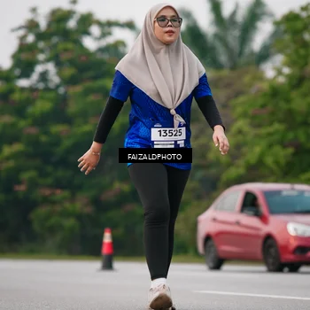 Runner Photo 7416696
