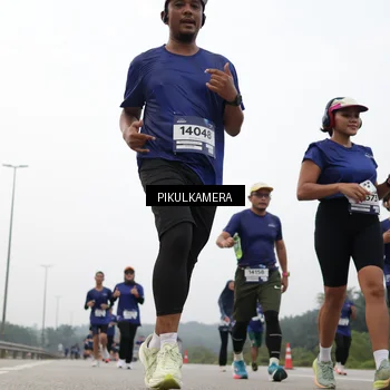 Runner Photo 7416718