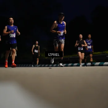 Runner Photo 7416736